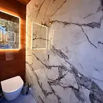 Luxury Tahkuranna Paernu ヴィラ Laadi